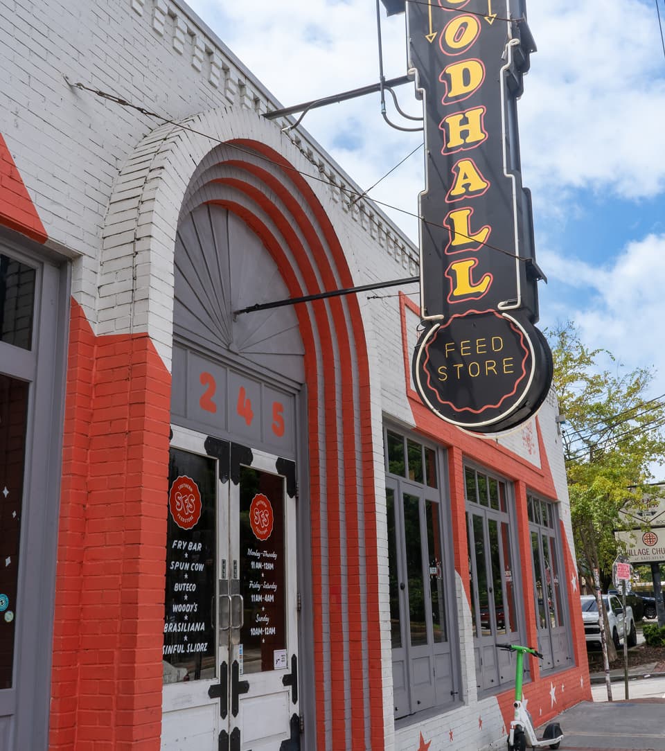Live music and community atmosphere at Southern Feedstore